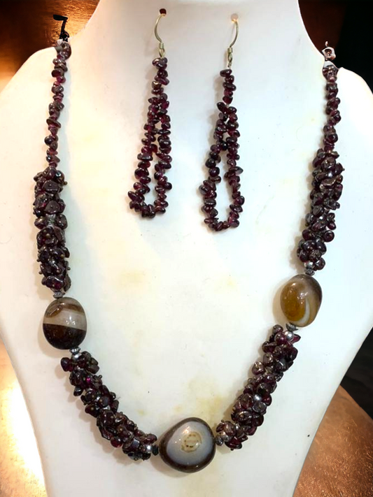 Garnet set Necklace & Earrings