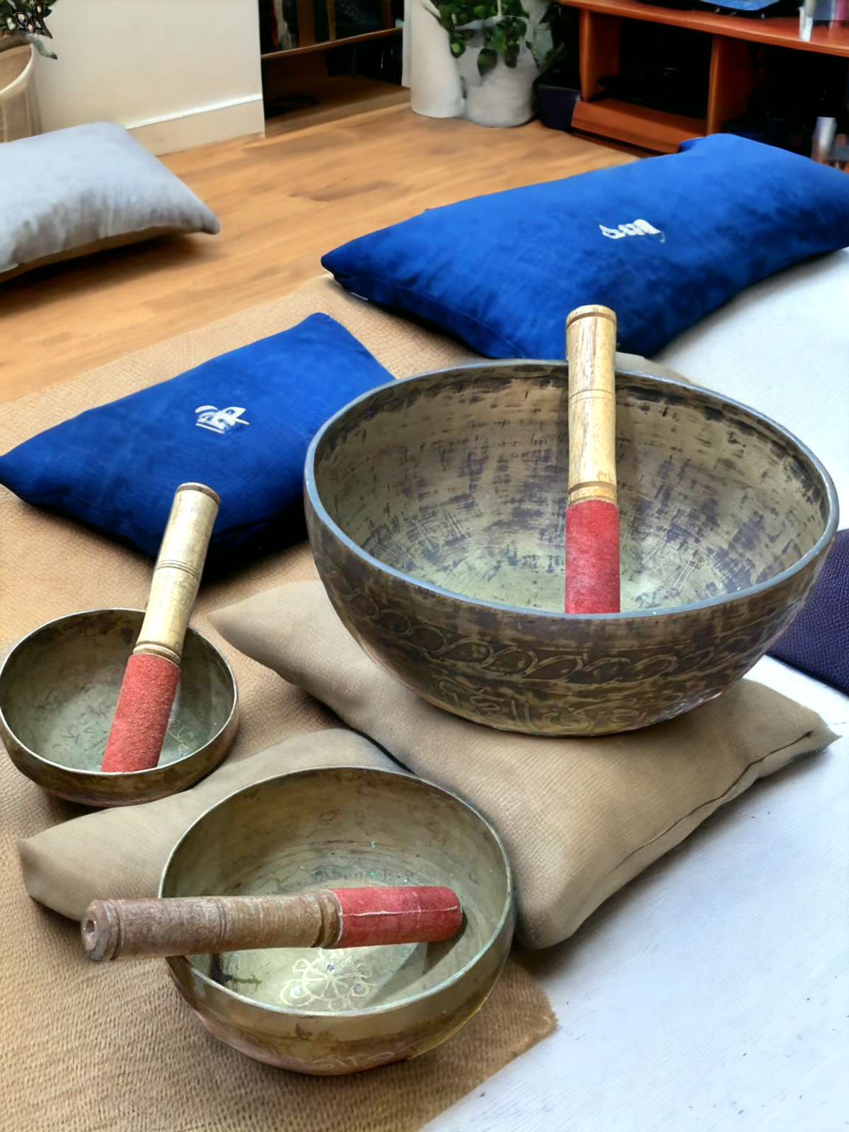 Set of 3 HANDMADE Metal Tibetan Singing bowls (lrge/Med/Sm) SOLD AS SET OR SEPERATE