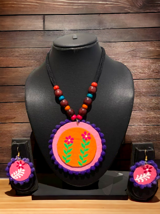 Clay necklace & earrings set